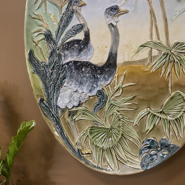 Paire de médaillons muraux anciens en barbotine – Image 4