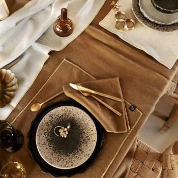 Serviette de table en lin – Naturel – Liseré doré (40×40)