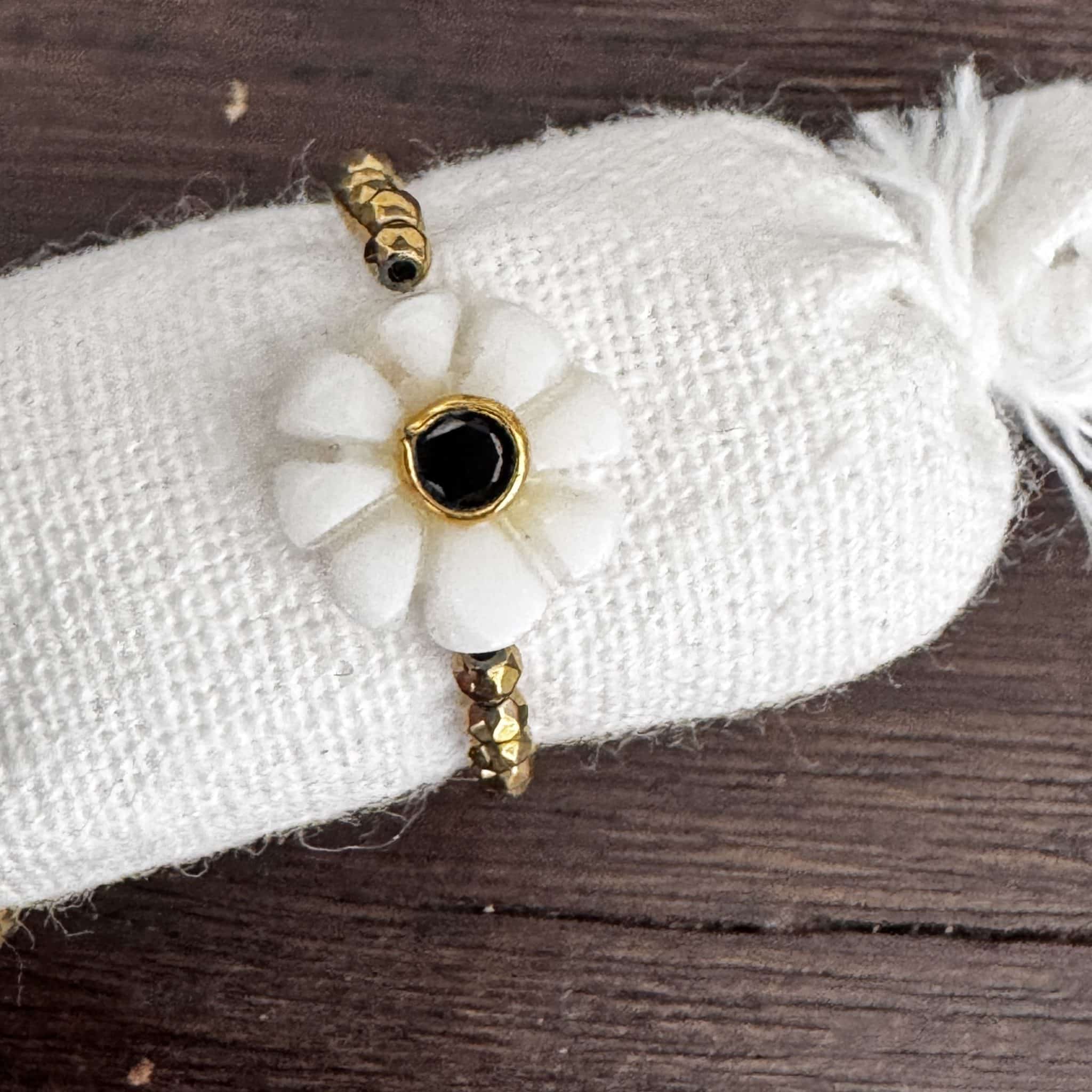 Bague Mini Flower• Le monde est stone – Image 17