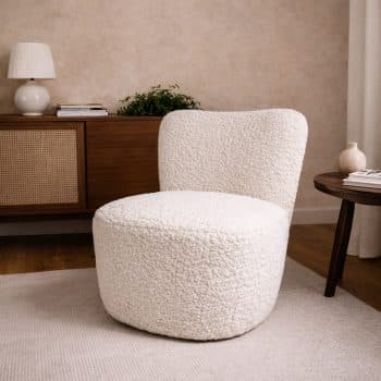 Fauteuil cocoon, tissu imitation fourrure blanc