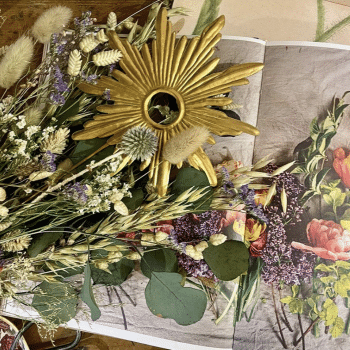 Bijou de bouquet « Soleil » — Pique décoratif en laiton pour bouquets et plantes