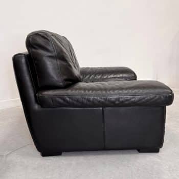 Fauteuil vintage Ligne Roset – Modèle Soleil Noir (1990) – Cuir noir