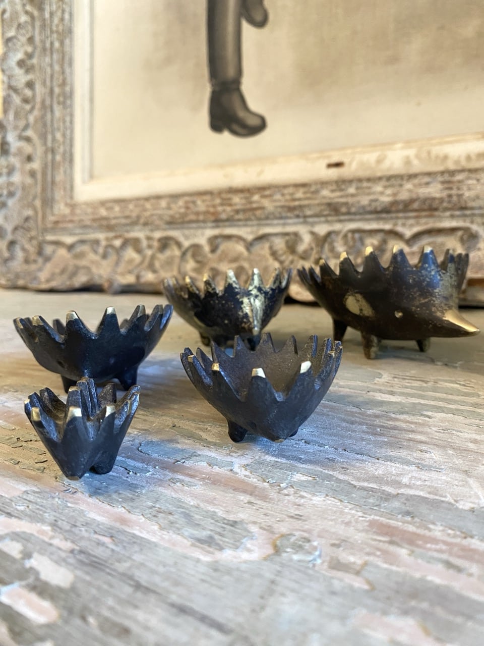 Cendrier / vide-poche hérisson gigogne en laiton, attribué à Walter Bosse, pour Hertha Baller, Autriche années 50 – Image 10