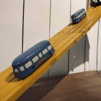 Jouet ancien funiculaire CIJ Renault, 1950