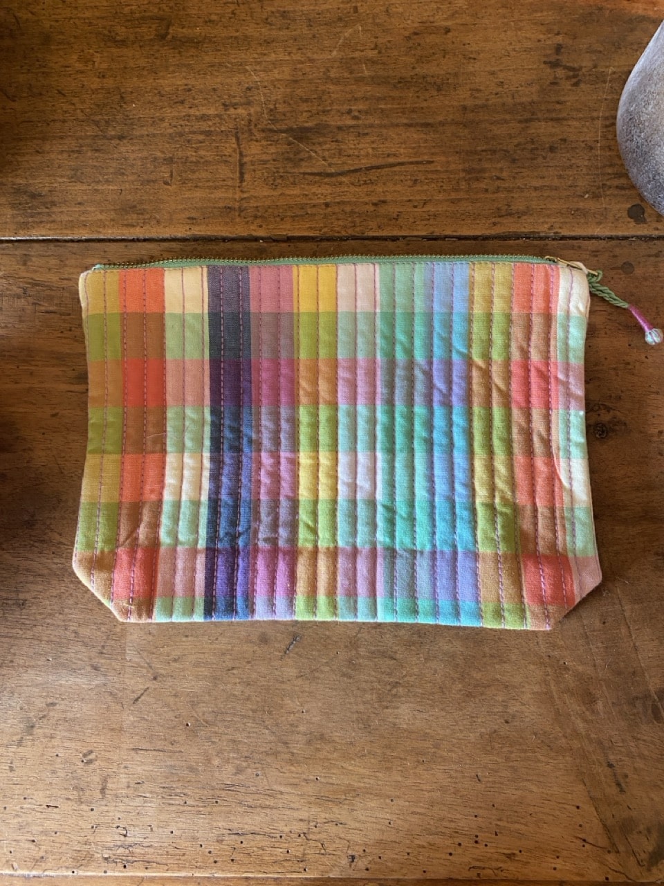 Pochette matelassée à carreaux multicolores – Image 4