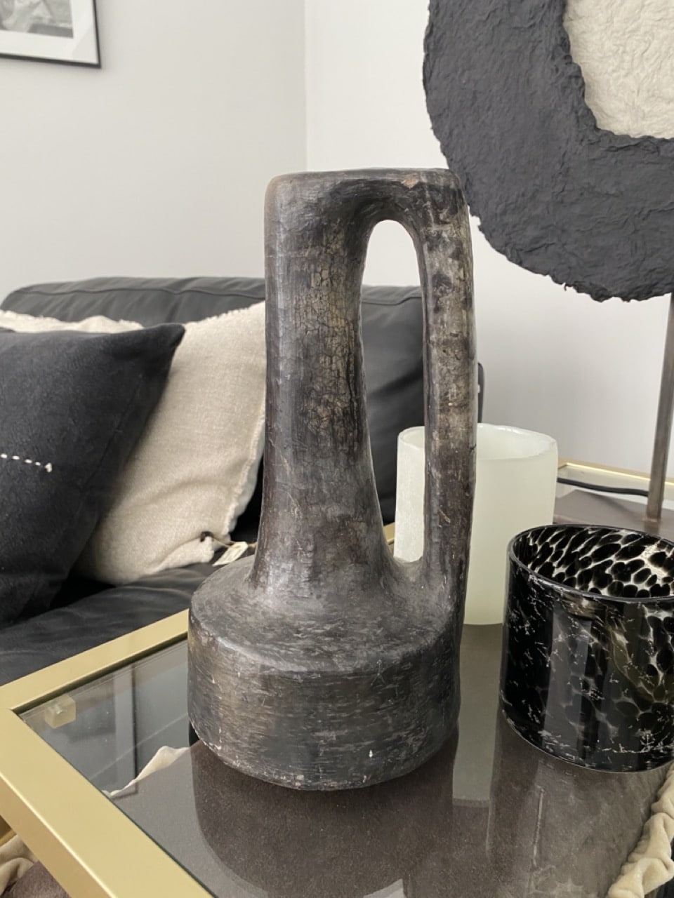 Poterie de Sejnane à anse - Terre cuite noire, Tunisie, artisanat – Image 2