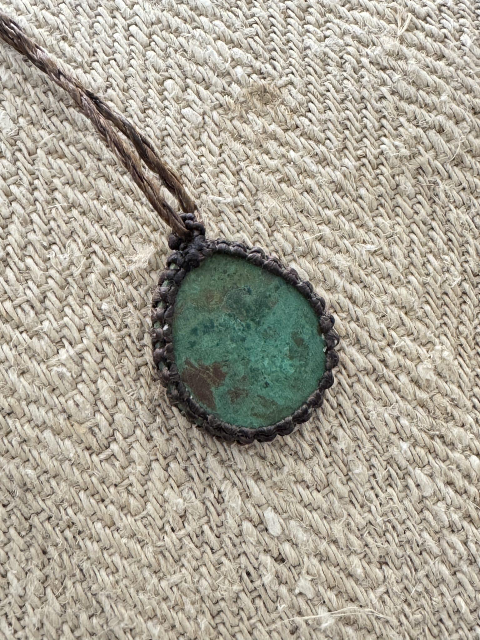Sautoir talisman – Les Pierres Silencieuses – Image 9