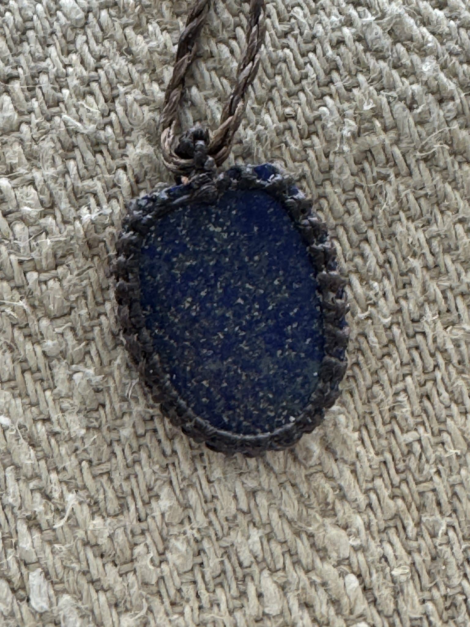 Sautoir talisman – Les Pierres Silencieuses – Image 14