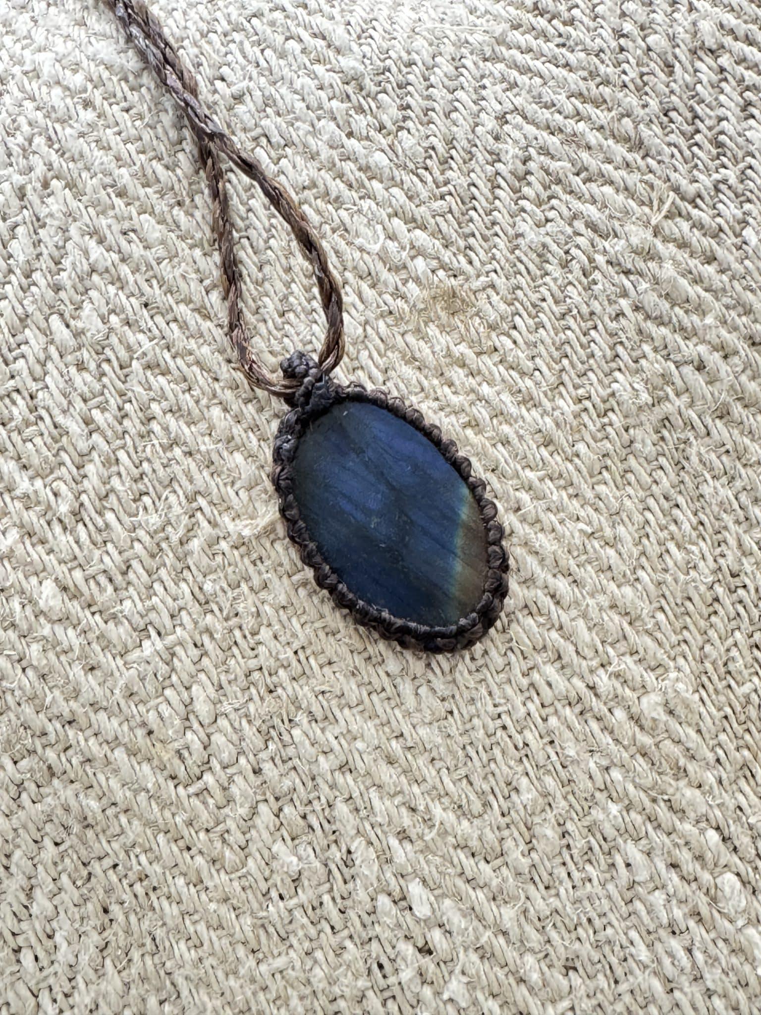 Sautoir talisman – Les Pierres Silencieuses – Image 19