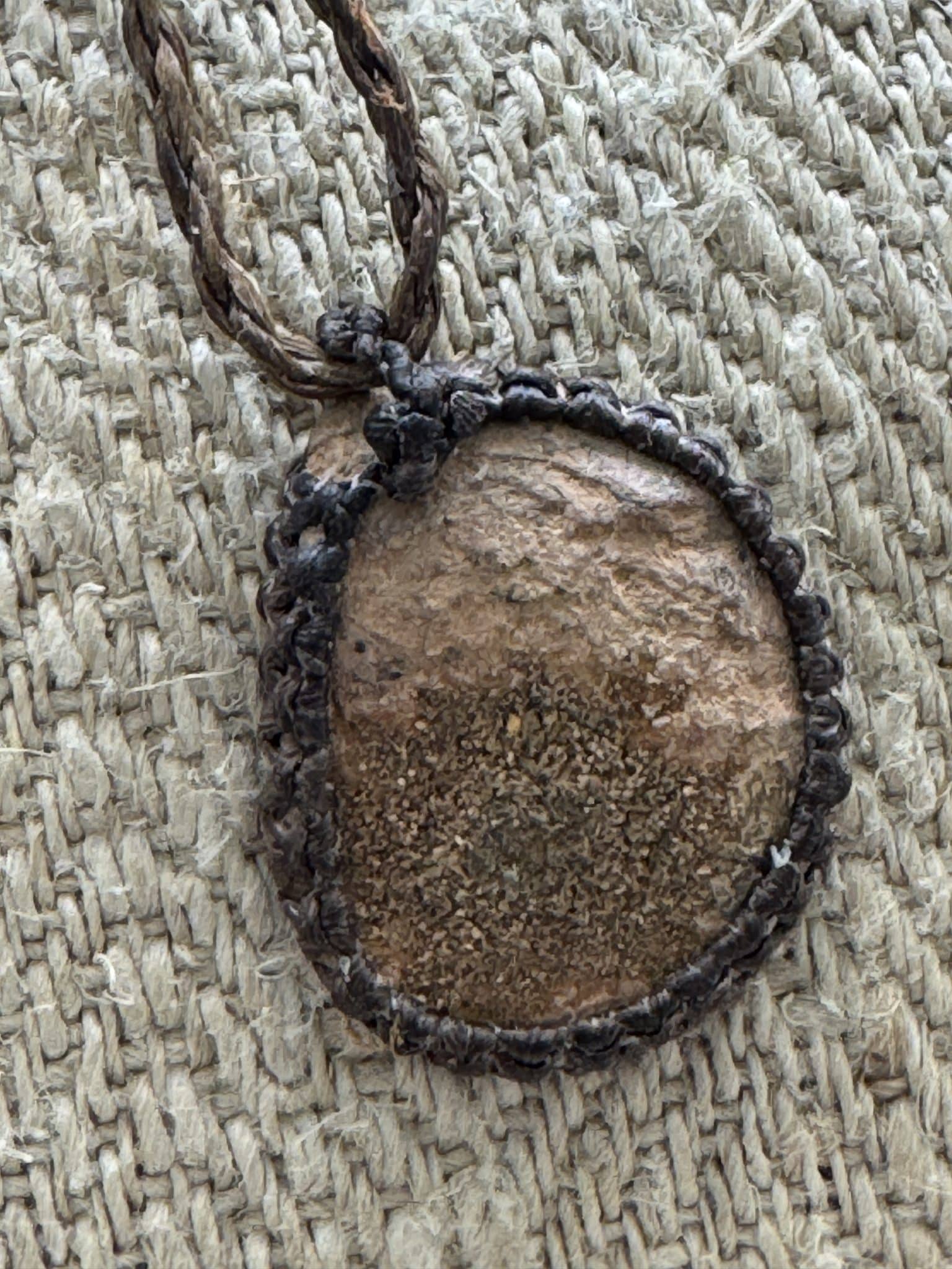 Sautoir talisman – Les Pierres Silencieuses – Image 21