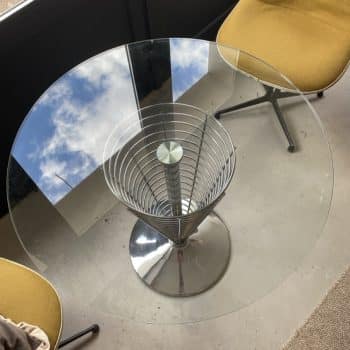 Table sculpturale en métal et verre par Verner Panton pour Fritz Hansen, 1980