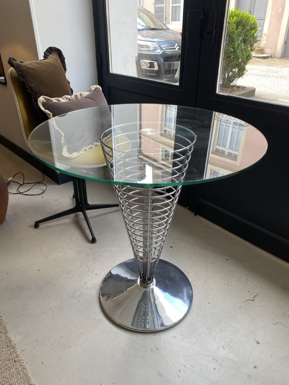 Table sculpturale en métal et verre par Verner Panton pour Fritz Hansen, 1980 – Image 3