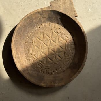 Plateau ancien indien sculpté en bois massif « Harmonie »