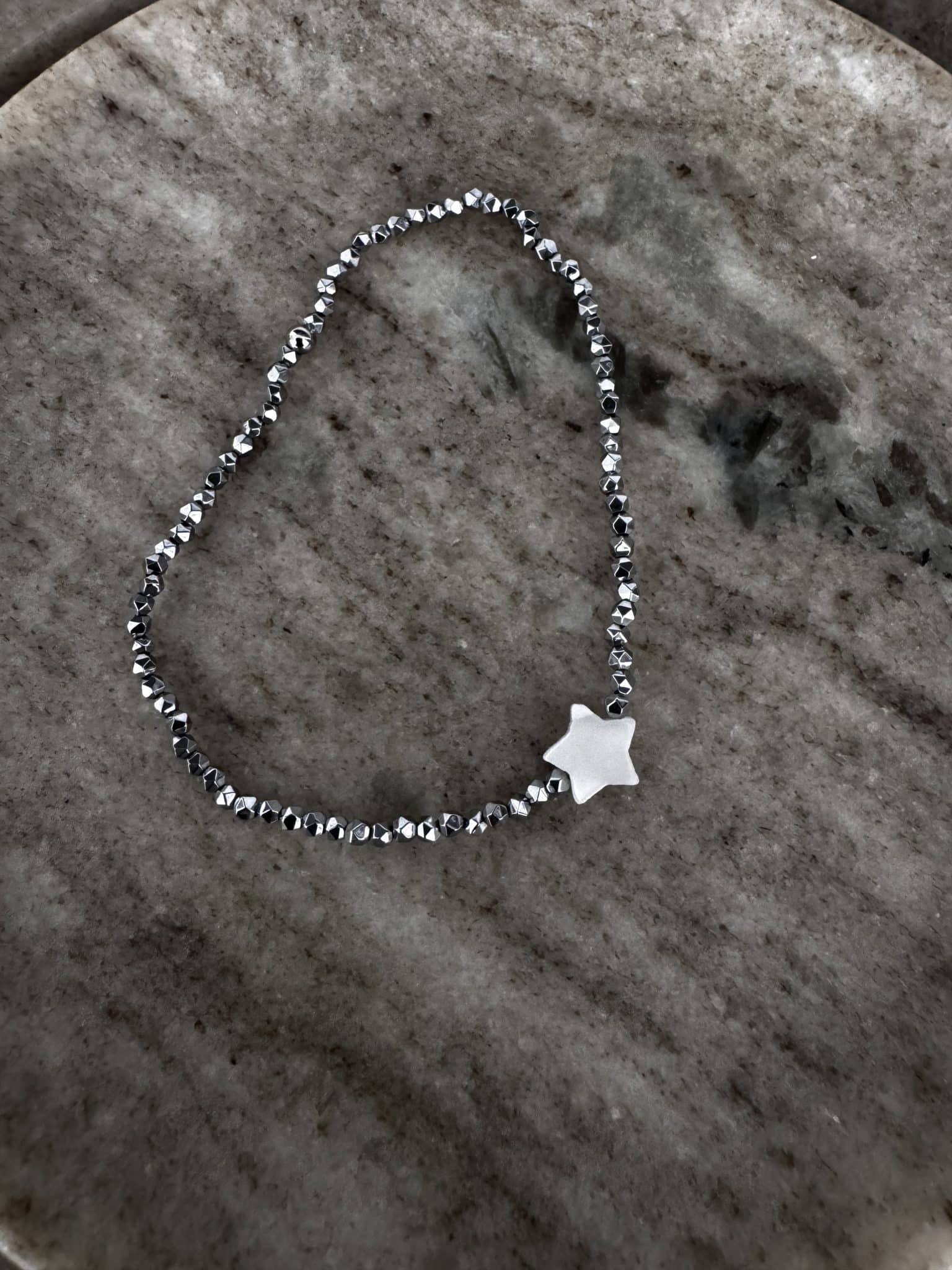 Bracelet Brigitte Hématite argentée & Nacre • Le monde est stone – Image 4