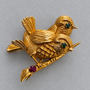 Broche ancienne «Deux oiseaux sur une branche» en or jaune