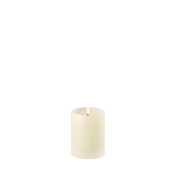 Bougie LED pilier ivoire – effet flamme – Ø 7,8 × H 10 cm