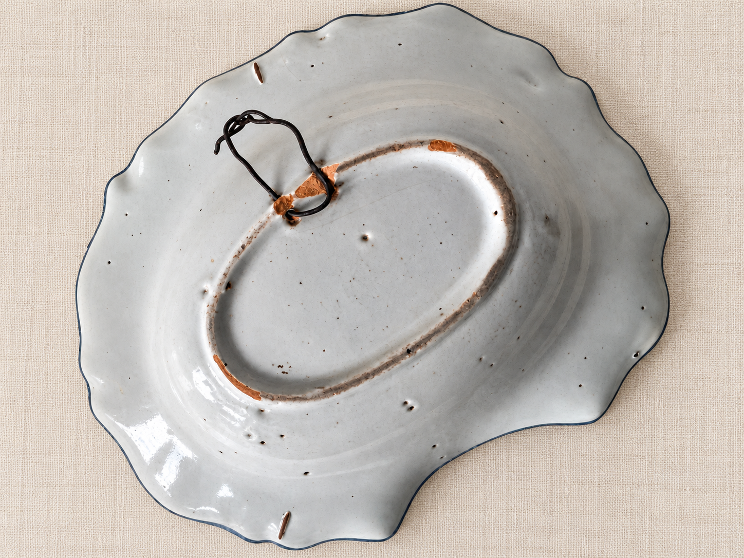 Plat à barbe en faïence, décor bleu - fin XVIIIe / début XIXe – Image 3