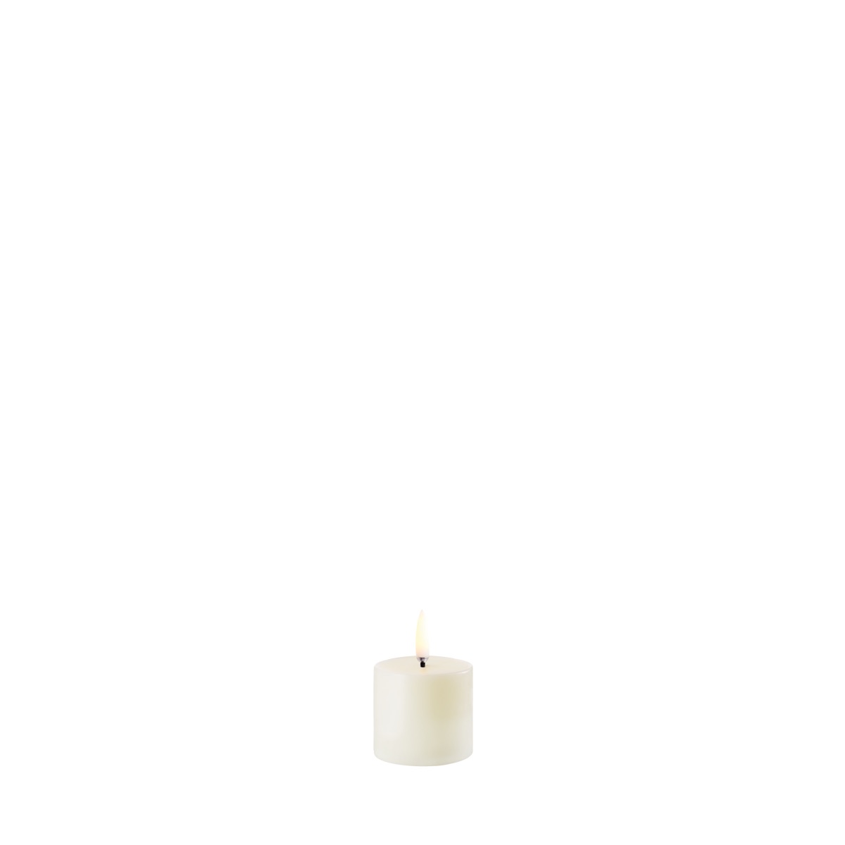 Bougie LED pilier ivoire – effet flamme - Ø5 × H4,5 cm