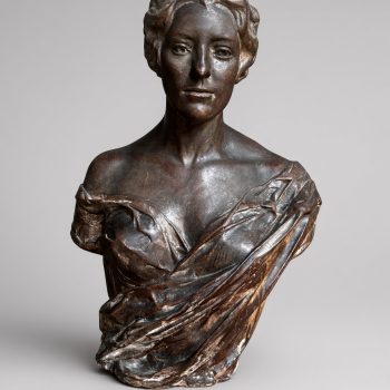 Buste de la reine Astrid de Belgique de Pierre-Henri Van Perck (terre cuite patinée)