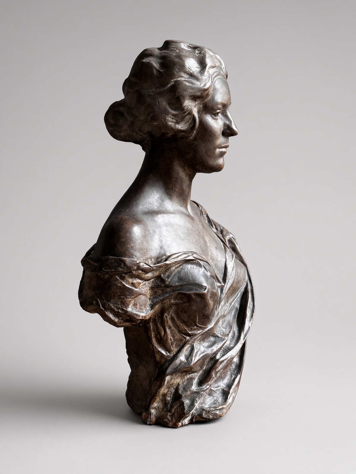 Buste de la reine Astrid de Belgique de Pierre-Henri Van Perck (terre cuite patinée) – Image 4