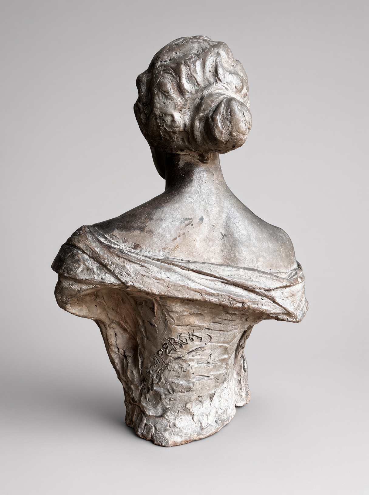 Buste de la reine Astrid de Belgique de Pierre-Henri Van Perck (terre cuite patinée) – Image 5