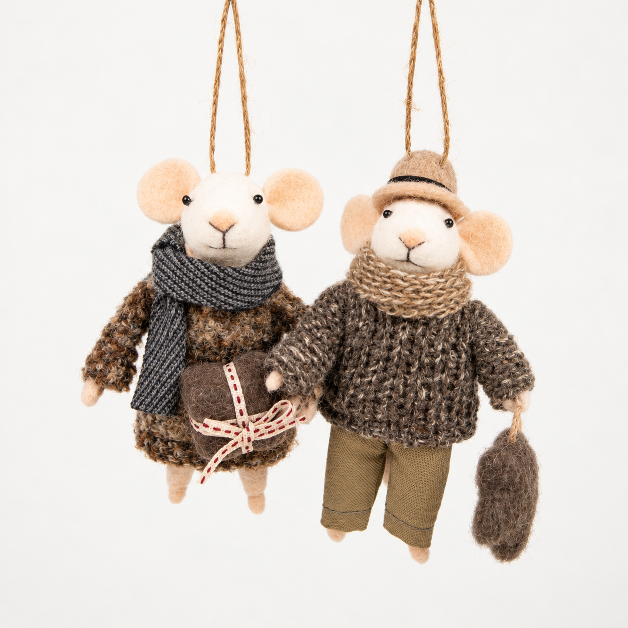 Couple de souris de Noël à suspendre - Marguerite et Léon – Image 2